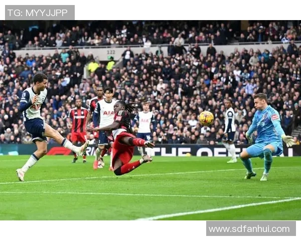 中超激战尤文图斯大胜热刺五球狂潮引发全场热烈反响