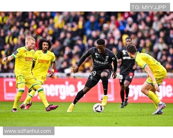 意甲激战本菲卡与莱比锡战成平局补时争议进球引发全场沸腾