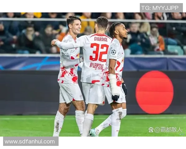 莱比锡狂胜本菲卡6-2神扑时刻引发争议判罚全场沸腾