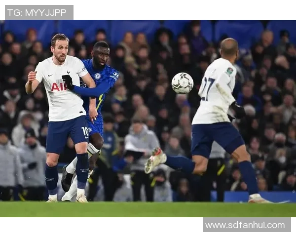 西甲激情对决波尔图狂胜热刺五球横扫全场引发热烈反响