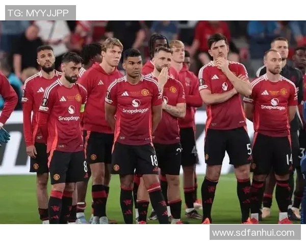 欧联杯精彩对决那不勒斯绝杀曼联全场沸腾瞬间回顾