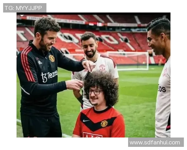 欧联杯曼城大胜利物浦引发争议判罚全场沸腾瞬间回顾