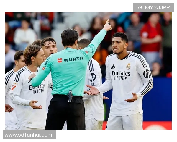 西甲激战切尔西大胜莱比锡乌龙球引发争议判罚引爆全场气氛